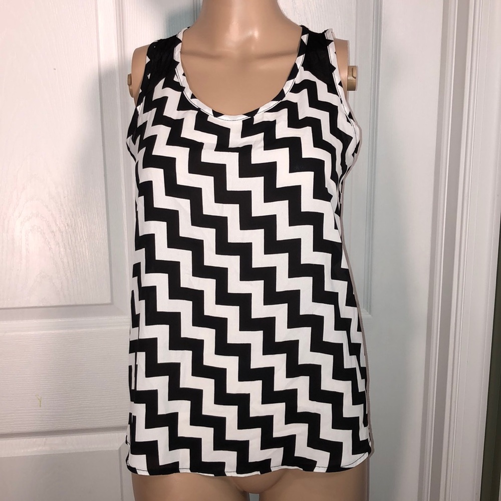 Amber Blue Black & White Top S
